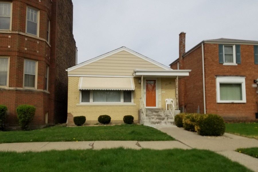 1st image of 10826 S Eberhart Ave
