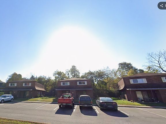 2nd image of 149C Briarwood Dr #C