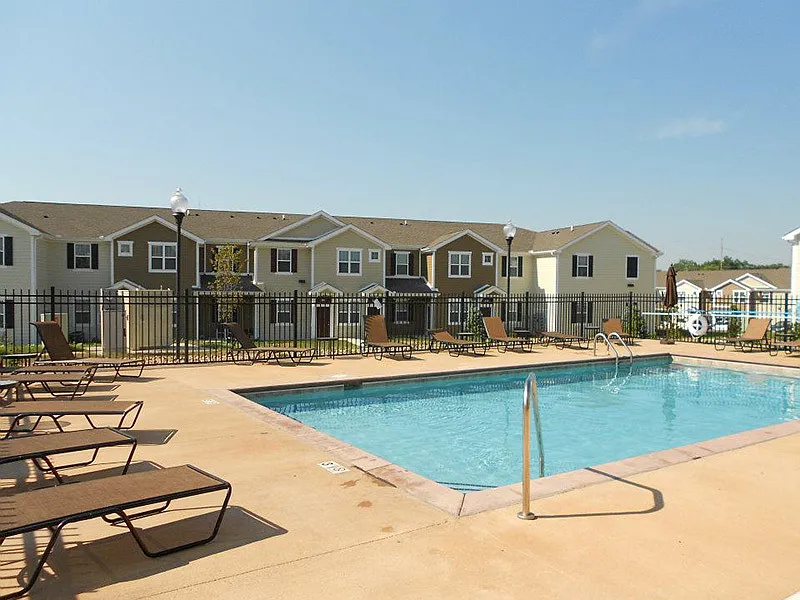 Springs at Bettendorf Apartments — Photo 1