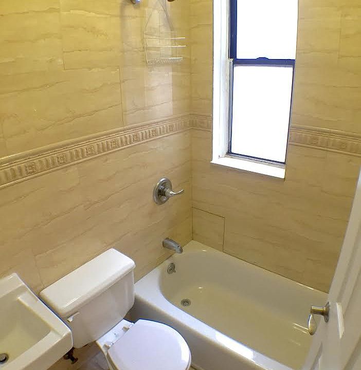1st image of 2610 18th St APT 7