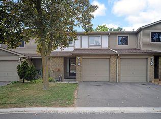 30 Greenwich Cir, Brampton, ON L6S2E6