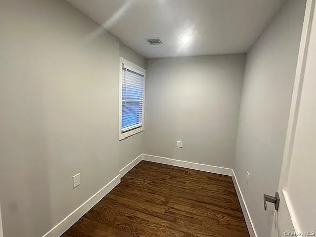 23 West Dr — Photo 9