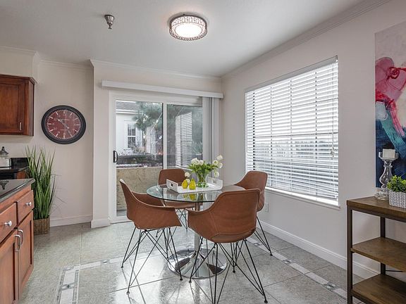 5th image of 711 S Bayshore Blvd APT 5