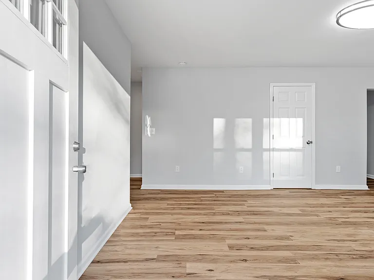 2127 Garfield Ave — Photo 14