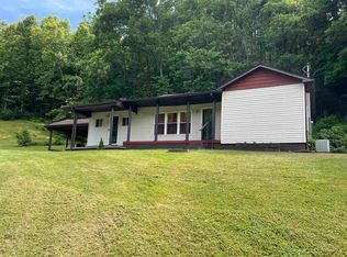 128 Genoa Hill Rd, Genoa, WV 25517