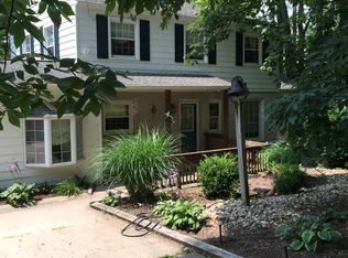 214 River Rd, Hinckley, OH 44233