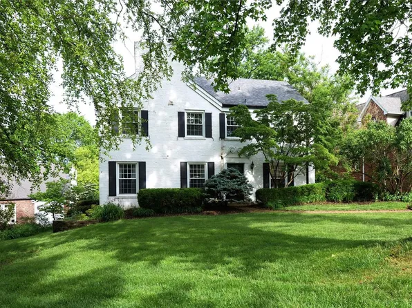 36 Willow Hill Rd, Saint Louis, MO 63124