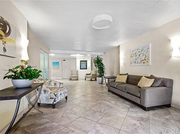 2nd image of 4505 California Ave Unit 310