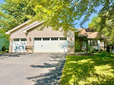 1590 Fountain Ln, Waconia, MN, 55387