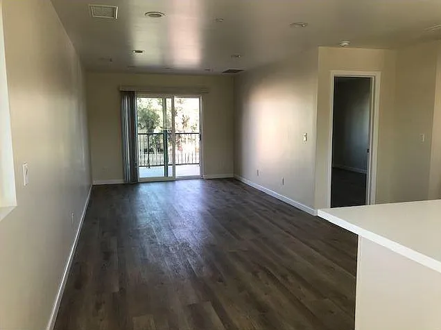 405 S Claudina St — Photo 4