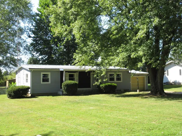 5728 Chestnut Hills Rd NE, Newark, OH 43055
