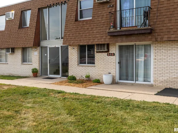 646 S 4th Ave, Morton, IL 61550