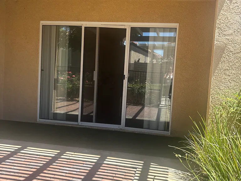 19051 Primrose Ln — Photo 3