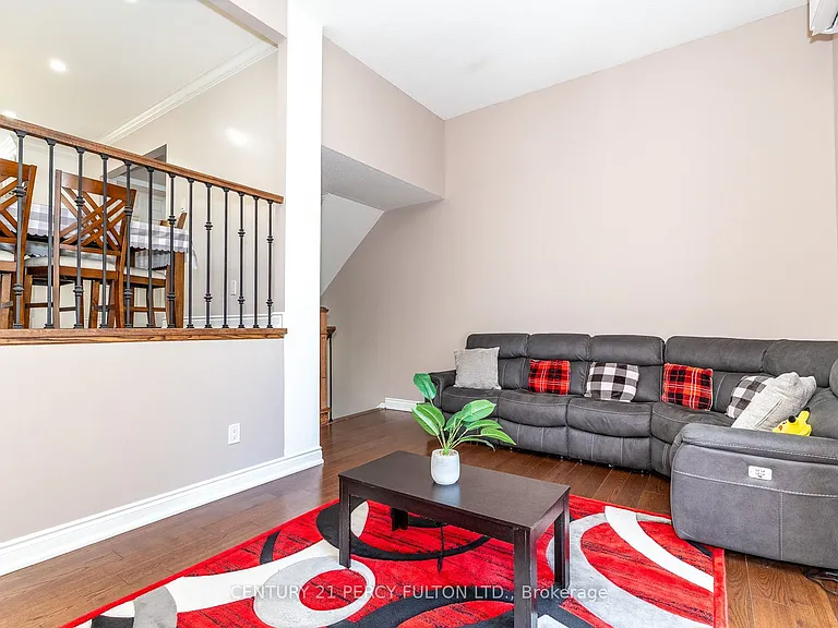 350 Camelot Ct #38 — Photo 8
