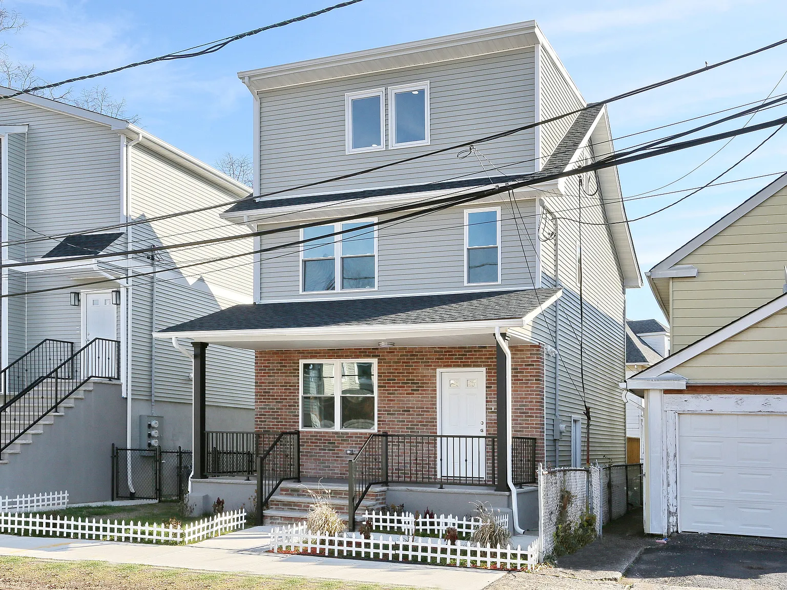 5 bed, 3.5 bath, $4,700 — Photo 1