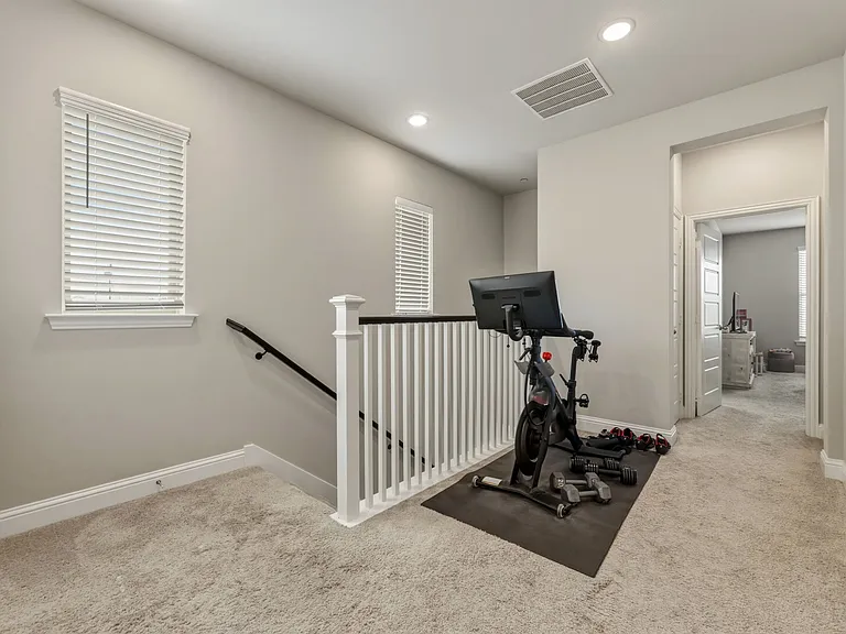 4937 Barcelona Ave — Photo 15