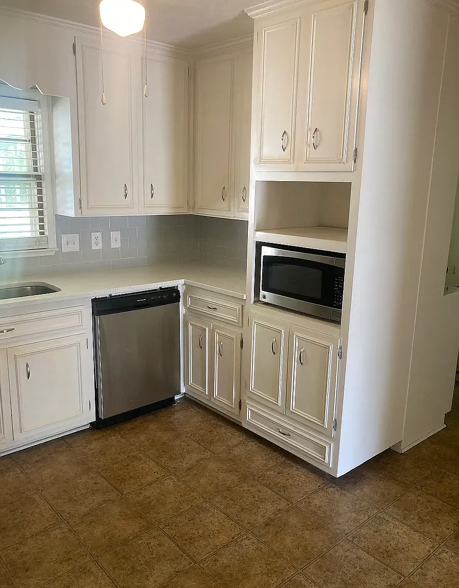 3 bed, 1622 sqft, $1,615 — Photo 3