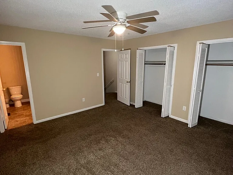 2905 Cedar Creek Rd #E — Photo 9