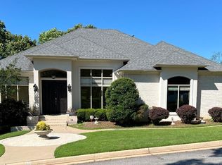 10 Calumet Rd, Little Rock, AR 72223