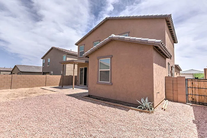 704 W Calle Vela Mayor — Photo 45