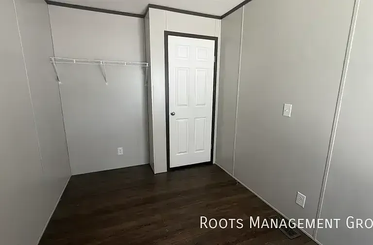 2088 E Empire Ave #208 — Photo 15