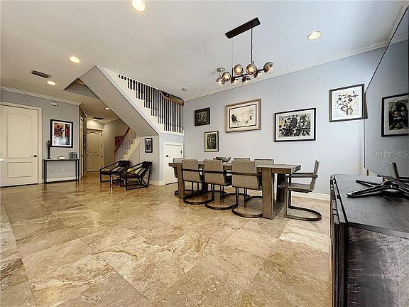 5th image of 4907 Bayshore Blvd Unit 120