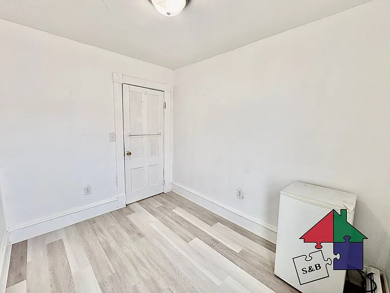 94 Malletts Bay Ave — Photo 46