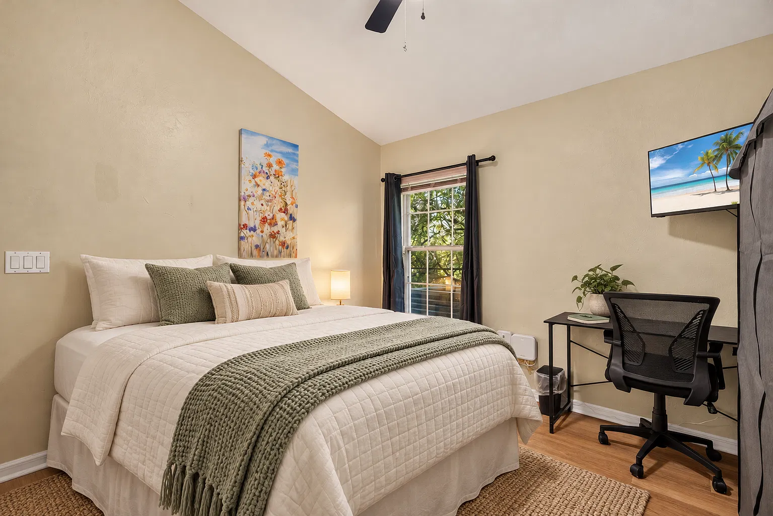 4 bed, 1600 sqft, $660 — Photo 3