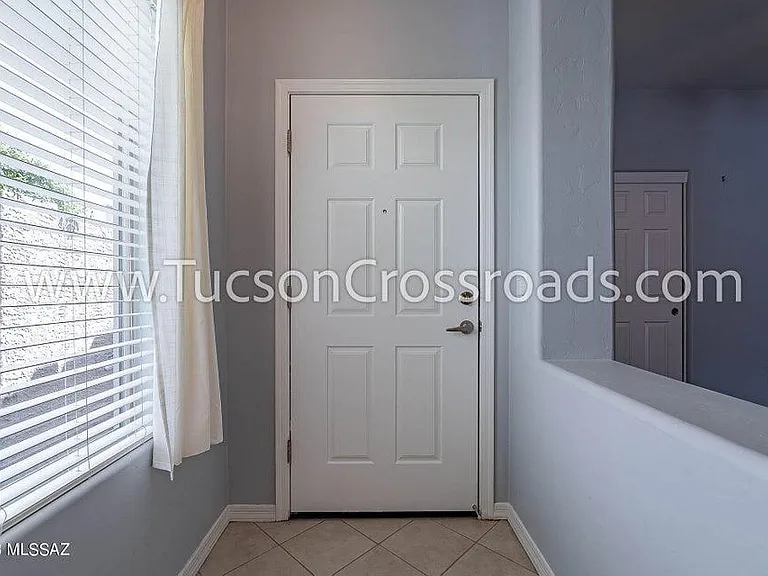 1254 W Versilia Dr — Photo 8
