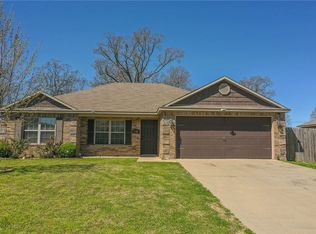 1380 Sango St, Springdale, AR 72764