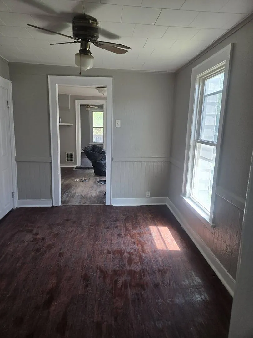 205 Helen St. — Photo 4