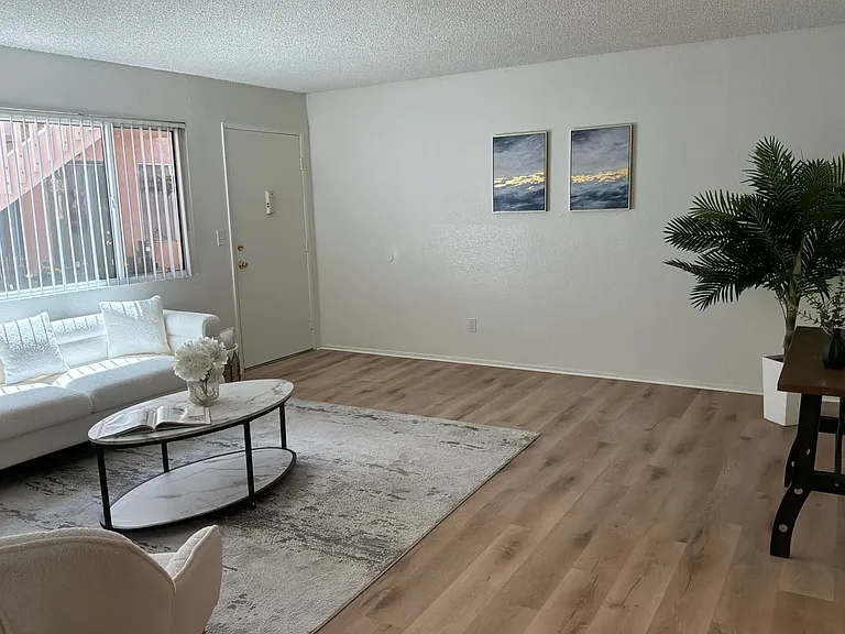 The Carlton Ridge Apartments — Photo 73