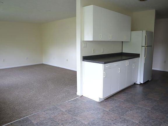 4th image of 339 Grandview Ave #339E