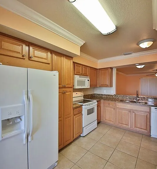 Santa Barbara Villas - Move in Special — Photo 114
