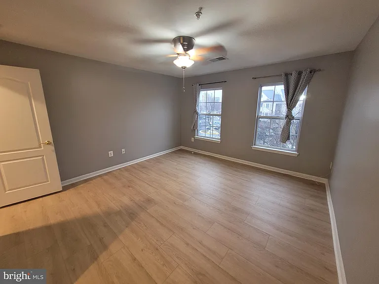 8921 Town Center Cir #5-305 — Photo 12