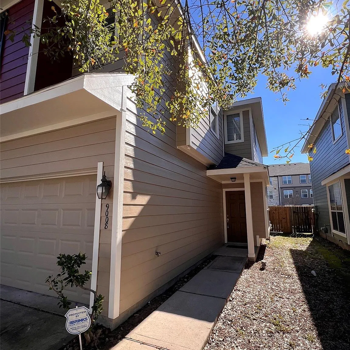 3 bed, 2.5 bath, 1754 sqft, $1,850 — Photo 3