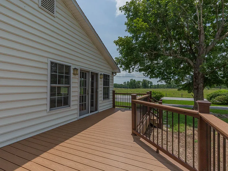 3093 Old Leetown Pike — Photo 49