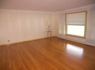 4843 Fairlawn Rd, Lyndhurst, OH 44124