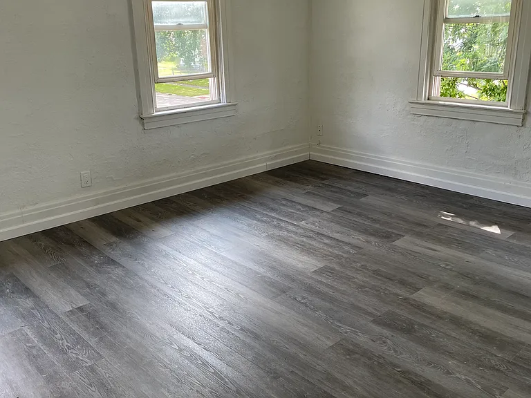 2503 E 29th St — Photo 11