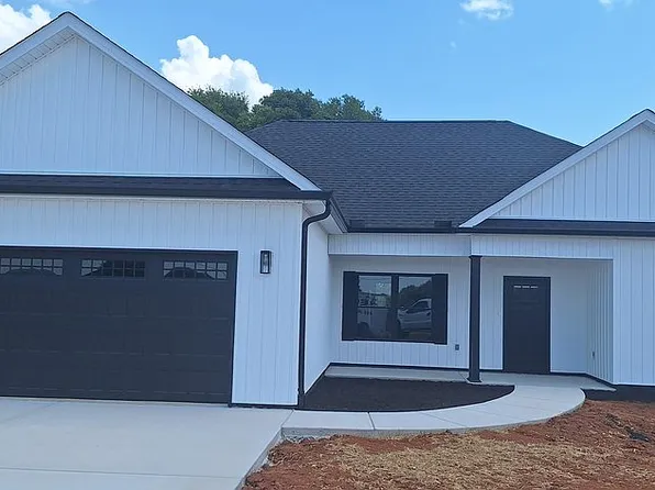 1557 Rowe Gap Rd, Winchester, TN 37398