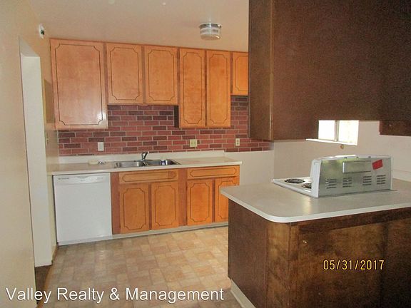2nd image of 1903 Beverly Dr