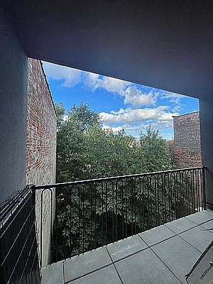 4th image of 711 Sterling Pl #4BB