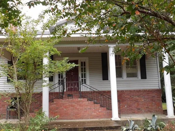 327 Myrtle St S, McComb, MS 39648