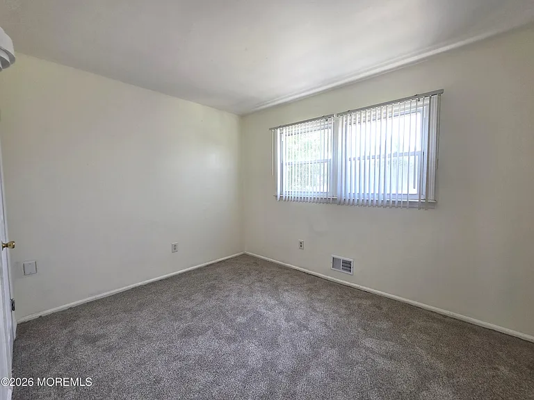 42 Richards Dr — Photo 14