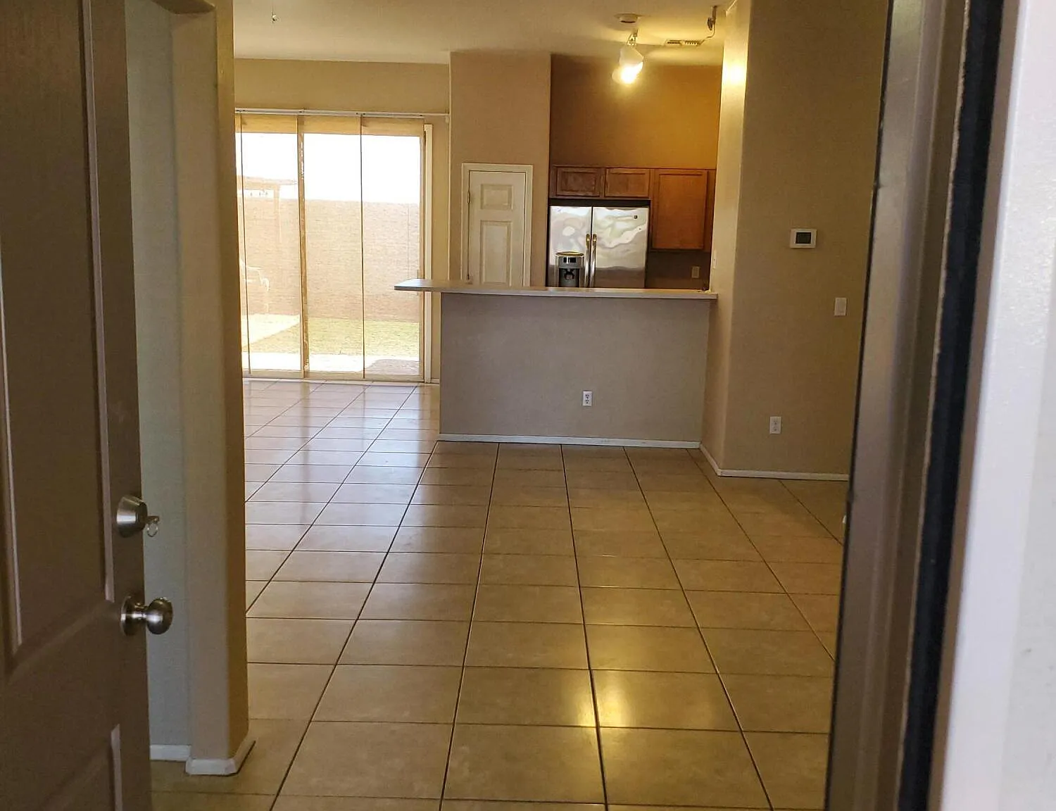 4 bed, 2.0 bath, 1527 sqft, $2,000 — Photo 4