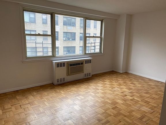 5th image of 420 E 80th St APT 10A