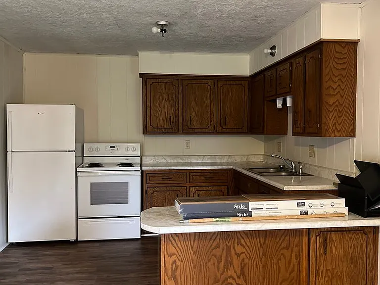 25545 Nugget Dr #4 — Photo 3