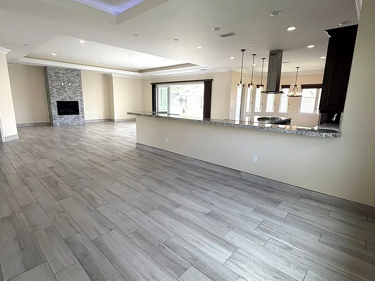7603 Romeria St — Photo 18
