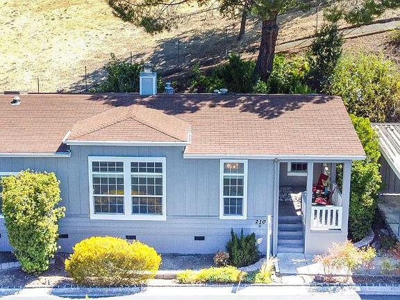 4th image of 210 Mountain Springs Dr #210