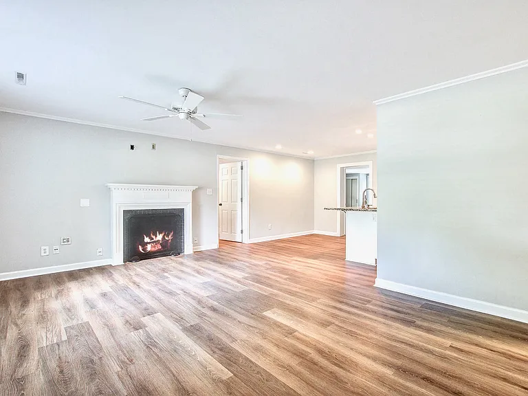 1236 Parkwood Estates Dr — Photo 8